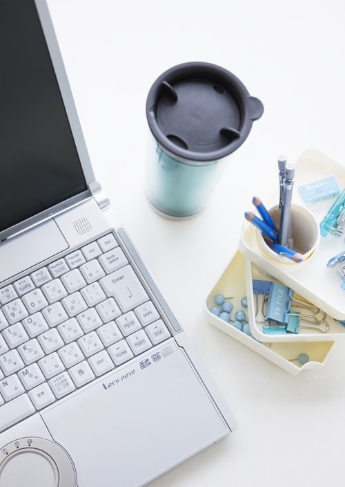 高效辦公新視角 筆記本電腦與軟件設備的商業批發之道